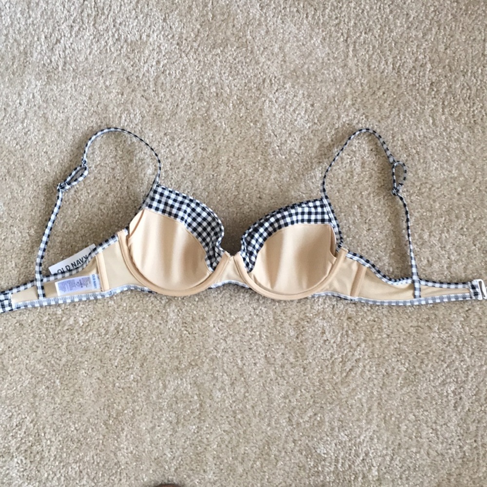 Old Navy underwire swim top for women - Picture 4 of 5